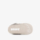 Leren babyschoenen met stippen en franjes beige
