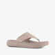 Relaxed Fit: Asana Luxe - Keep Dazzling teenslippers beige