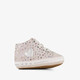 Leren babyschoenen met hartjes roze