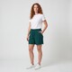 Dames short met klepzakken groen
