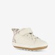 Groot leren babyschoenen beige