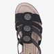 Dames sandalen met zilverkleurige knopen